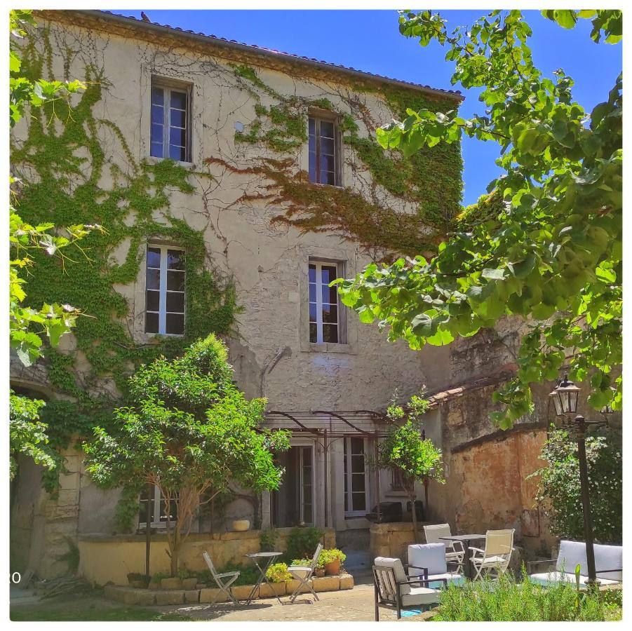 La Vigneronne Des Costieres Bed & Breakfast Vauvert Exterior photo